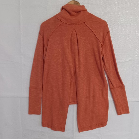 We The Free Size XS Long Sleeve Split Back Turtleneck Raw Seams Rust Orange - Picture 2 of 8